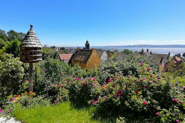 The Culross Palace 17th century gardens